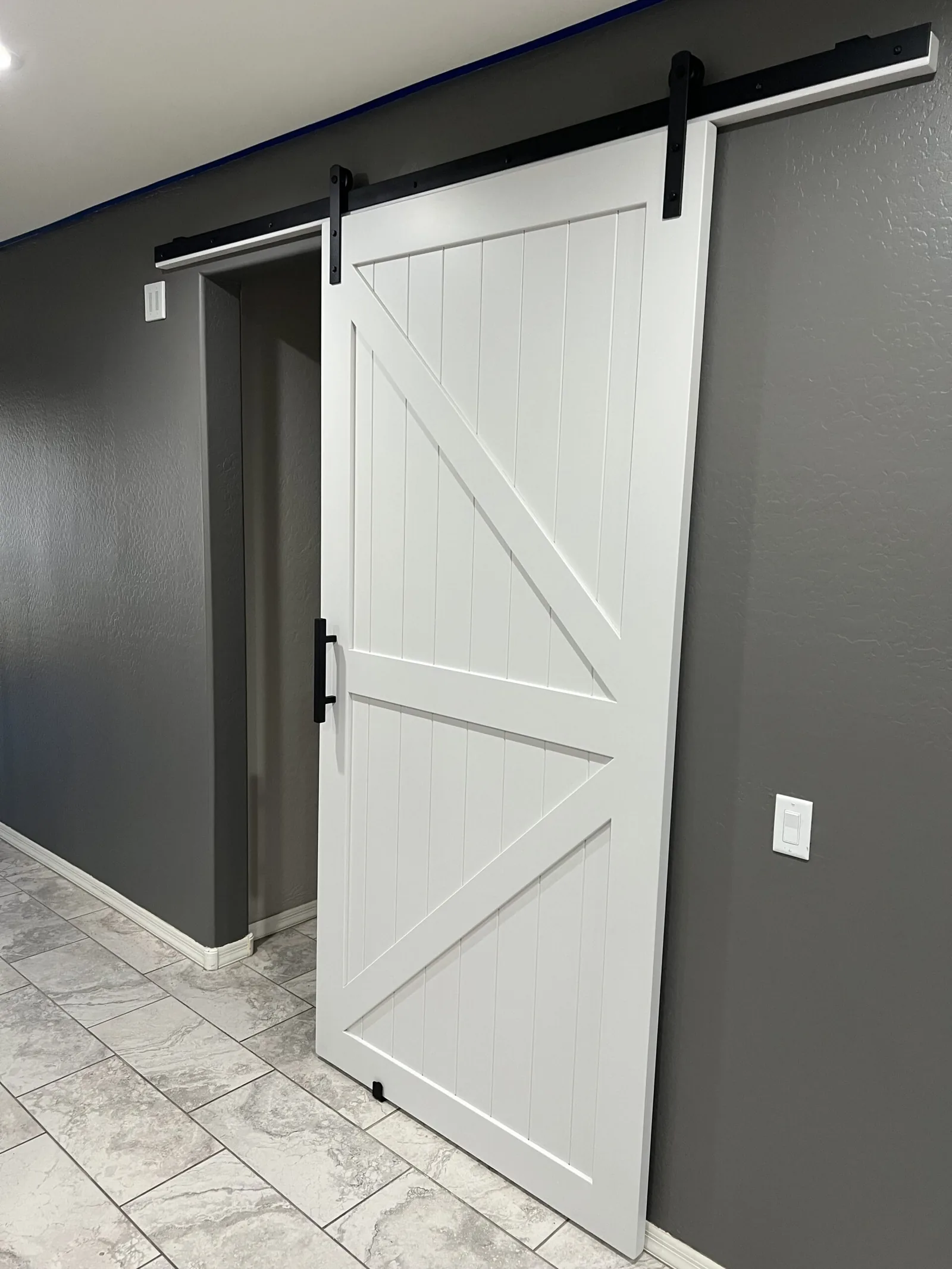Z-Style Plank barn door